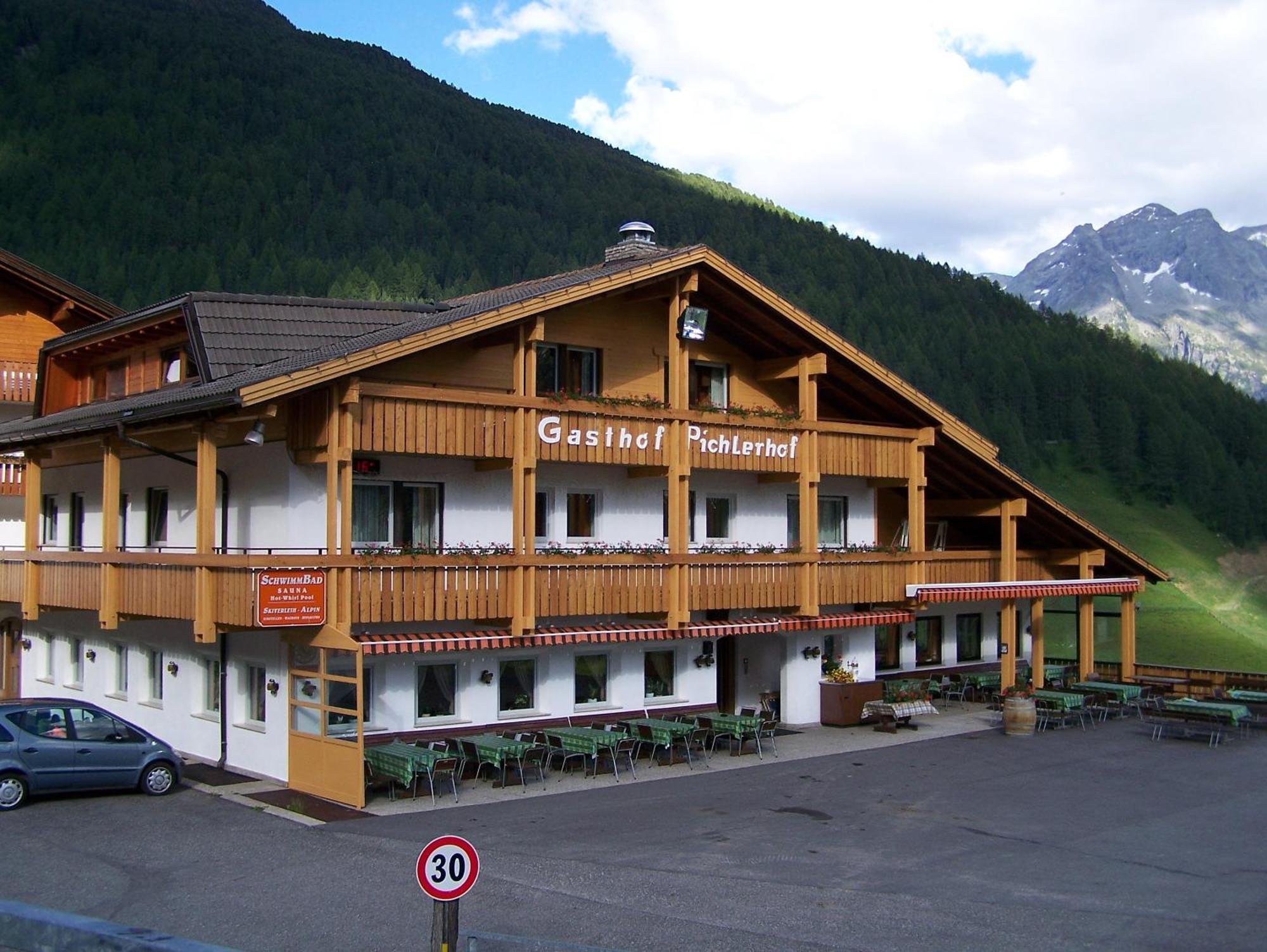 Pichlerhof Hotel Riva di Tures Exterior photo
